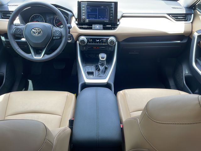2022 Toyota RAV4 XLE Premium - Photo 14