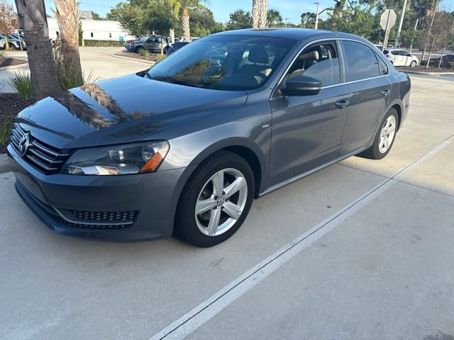 2014 Volkswagen Passat's photo