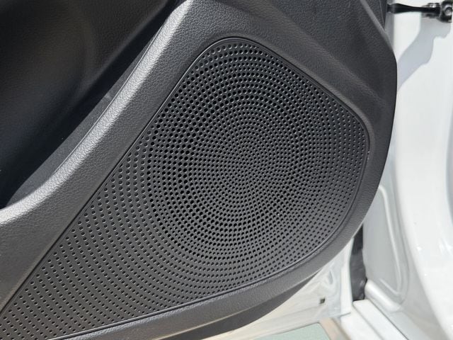 2025 GENESIS G70 Standard - Photo 22