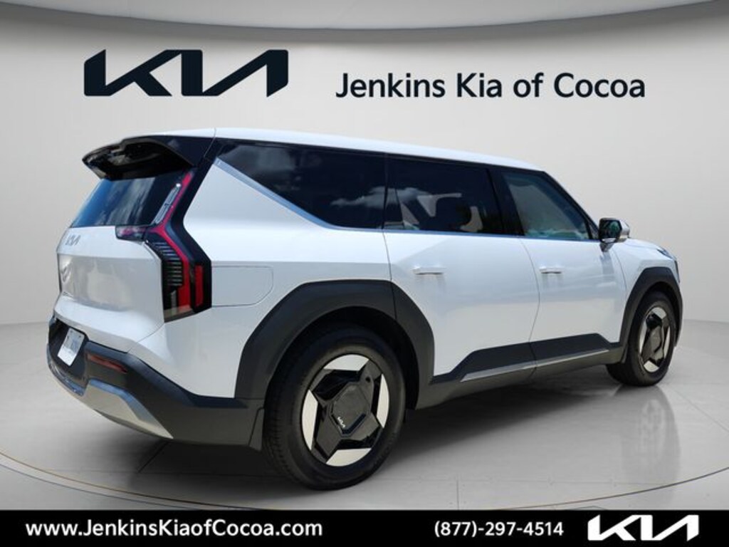 New 2026 Kia EV9 Light Long Range SUV