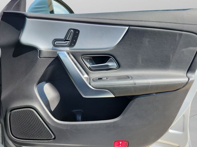 2025 Mercedes-Benz CLA CLA 250 - Photo 31