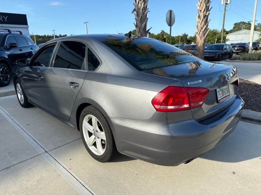Used 2014 Volkswagen Passat 1.8T Sedan
