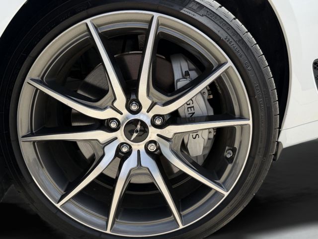 2025 GENESIS G70 Standard - Photo 35