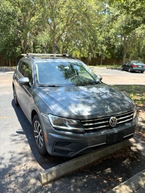 2019 Volkswagen Tiguan SE - Photo 1