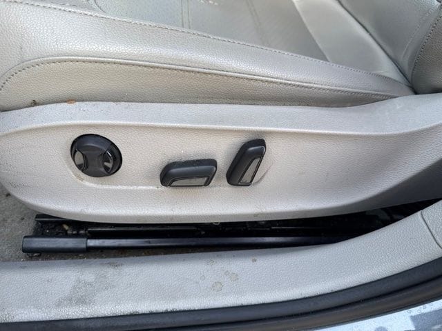 2014 Volkswagen Passat - Photo 8