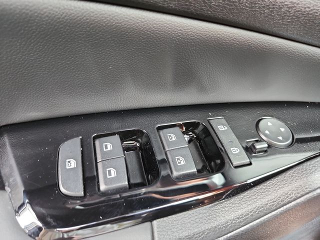 2025 Kia Sportage X-Line - Photo 25