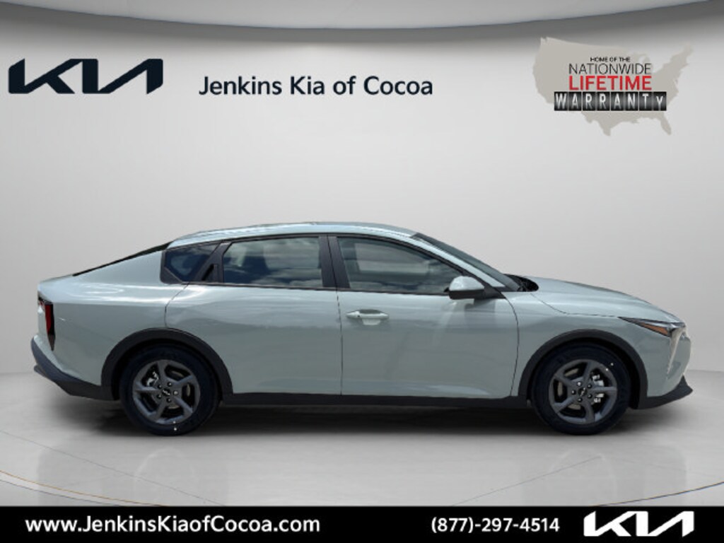 New 2026 Kia K4 LXS Sedan