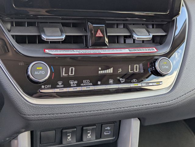 2023 Toyota Corolla Cross XLE - Photo 24
