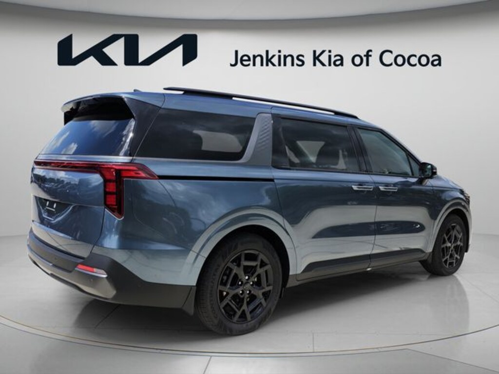 New 2026 Kia Carnival SX Van Passenger Van