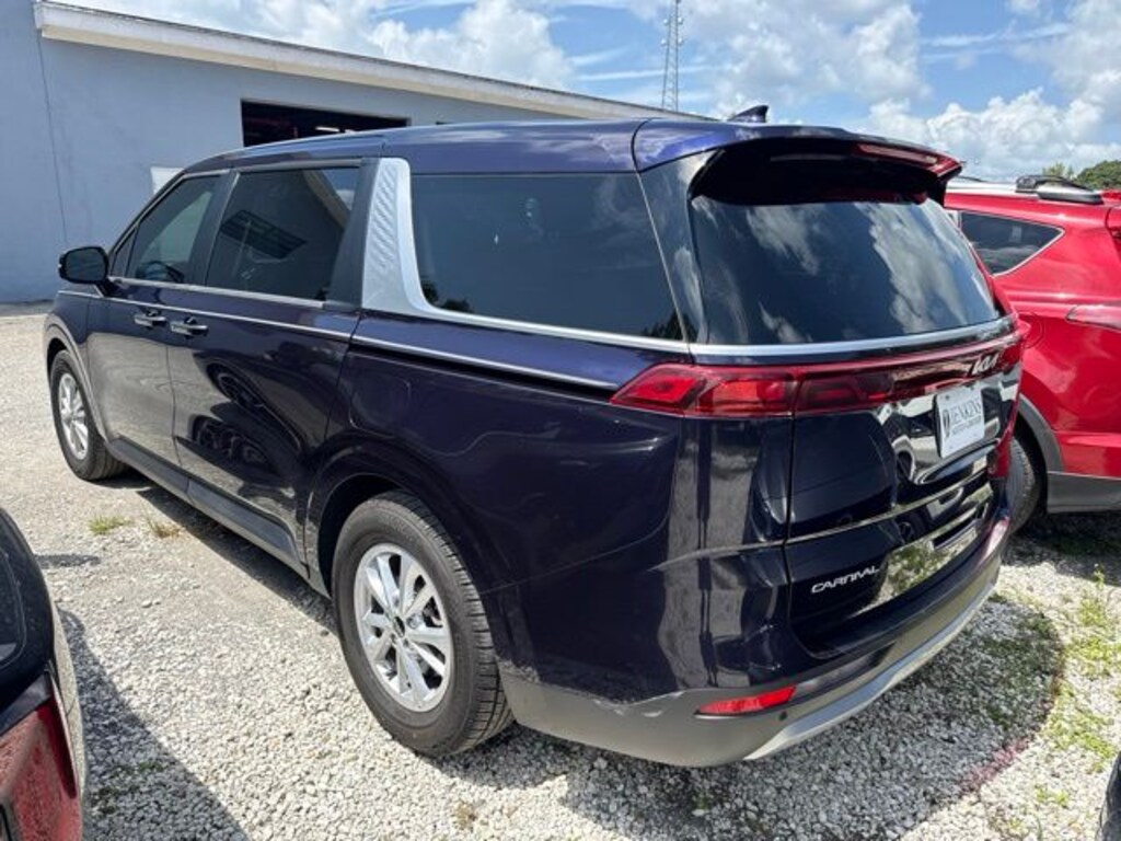 Used 2024 Kia Carnival LX MPV