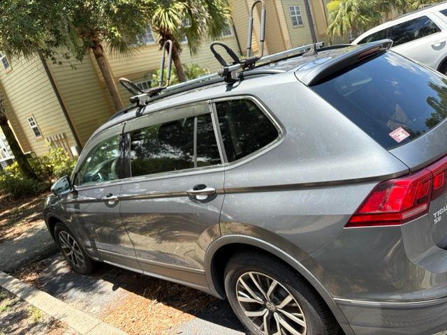 2019 Volkswagen Tiguan SE - Photo 2