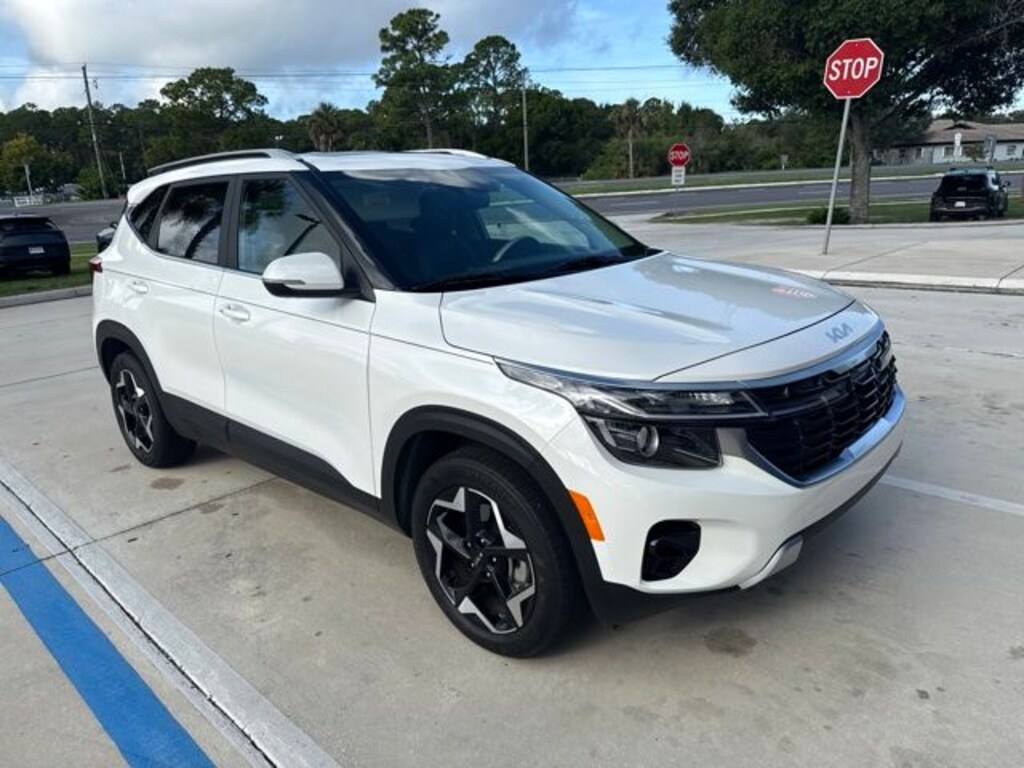 Certified 2025 Kia Seltos EX SUV