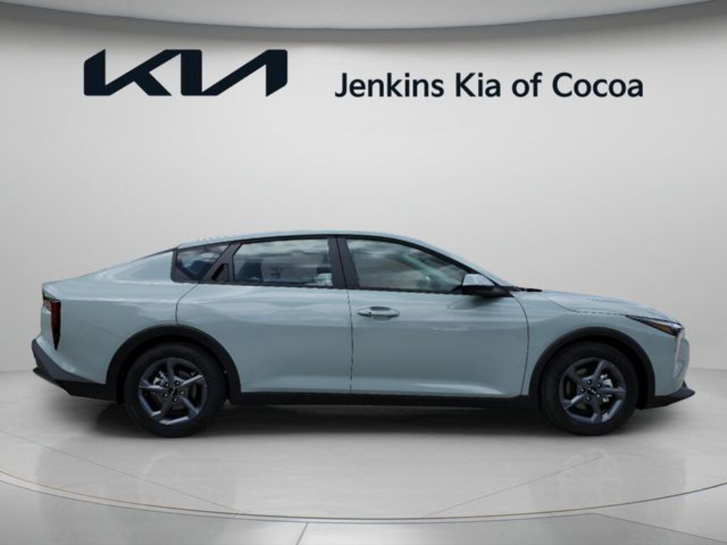New 2026 Kia K4 LXS Sedan
