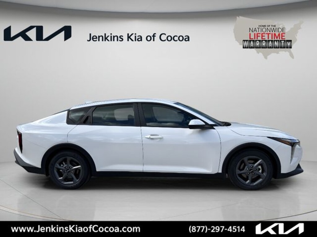 New 2026 Kia K4 LXS Sedan