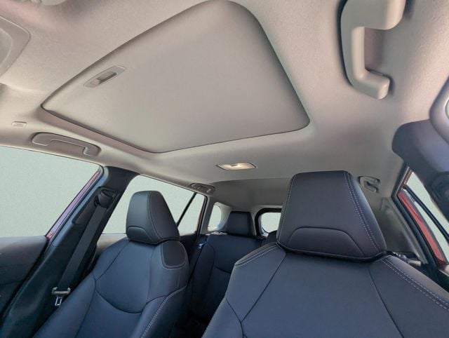 2023 Toyota Corolla Cross XLE - Photo 19