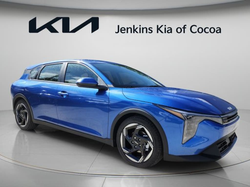 New 2026 Kia K4 EX Hatchback