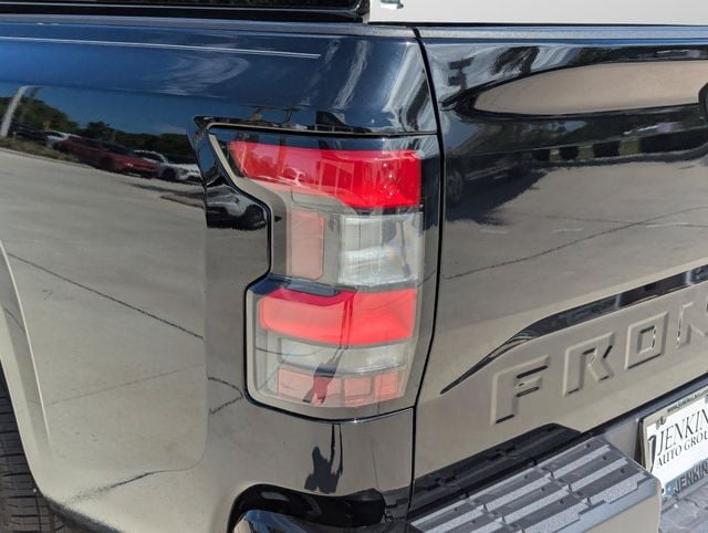 2025 Nissan Frontier SV - Photo 35