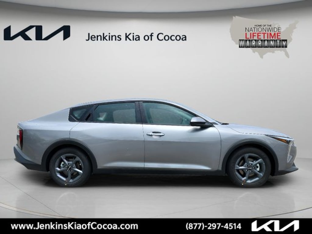 New 2026 Kia K4 LXS Sedan