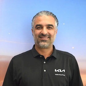Staff member Badreddine Harouchi from ID_4c3b0b