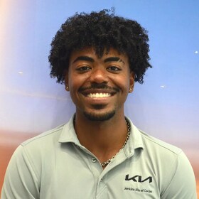 Staff member Jamil Johnson from ID_b82f04