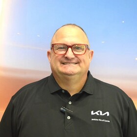 Staff member Wade Miracle from ID_661afd