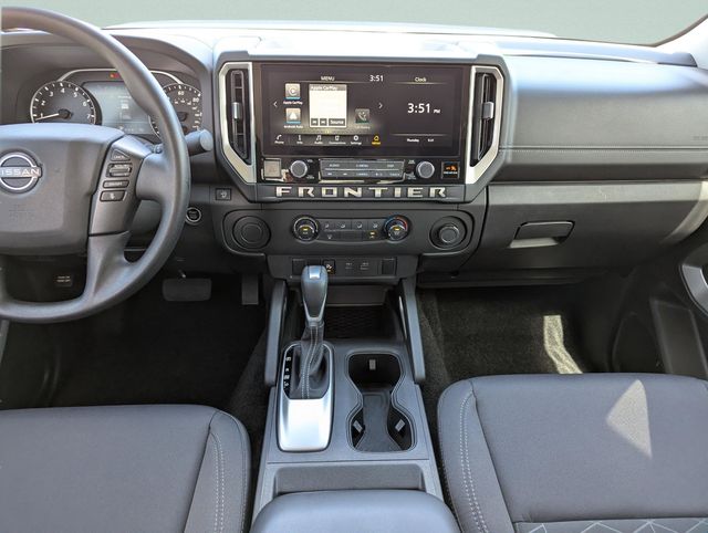 2025 Nissan Frontier SV - Photo 16