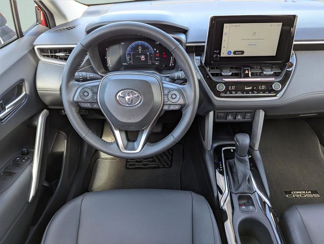 2023 Toyota Corolla Cross XLE - Photo 12