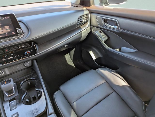 2021 Nissan Rogue SL - Photo 18