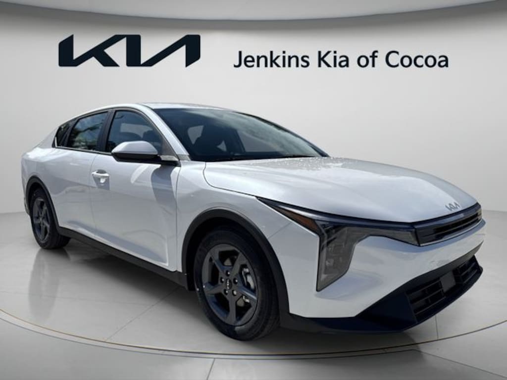 New 2026 Kia K4 LXS Sedan