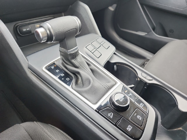 2024 Kia Sportage LX - Photo 21