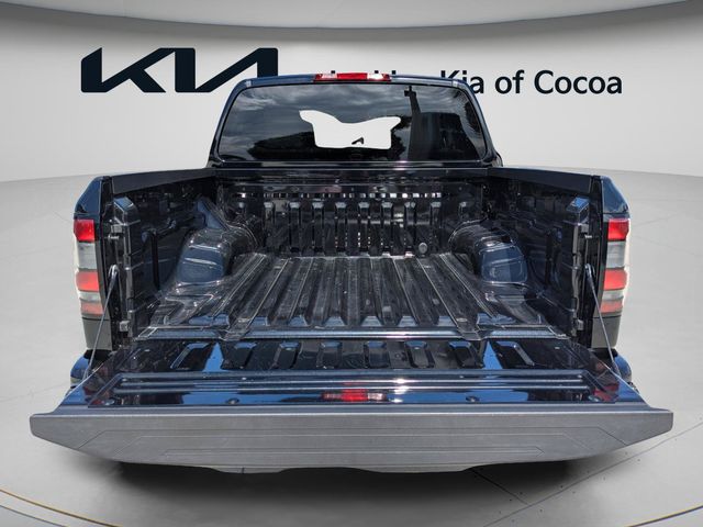 2025 Nissan Frontier SV - Photo 13