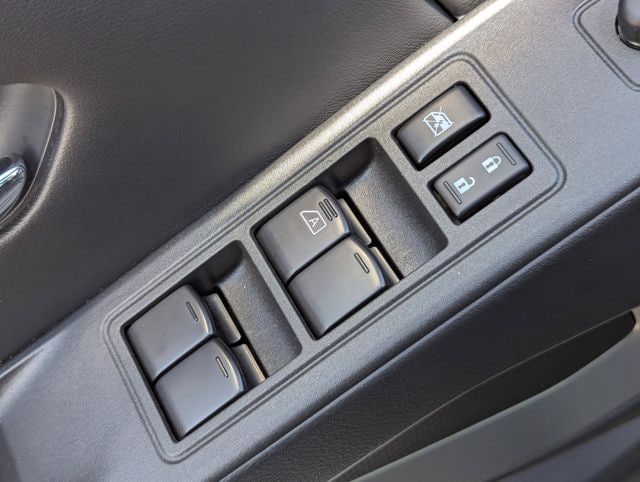 2025 Nissan Frontier SV - Photo 19