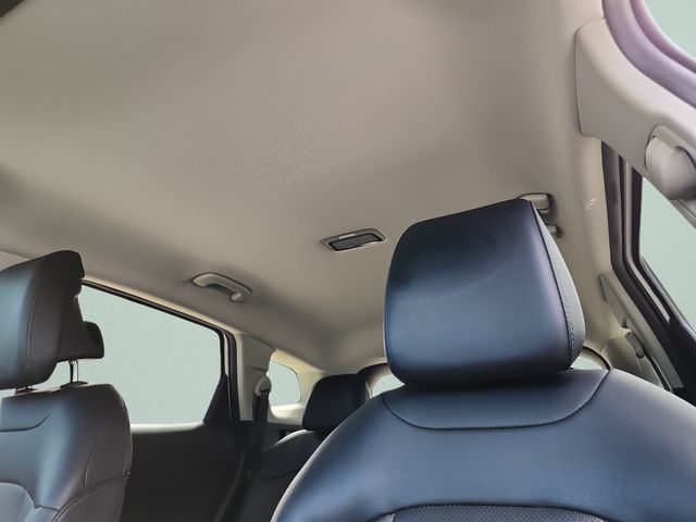 2025 Kia Sportage EX - Photo 28
