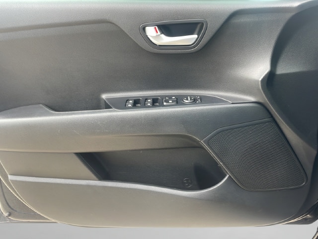 2021 Kia Rio S - Photo 30