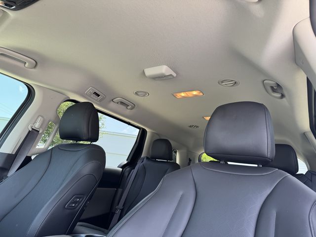 2025 Kia Carnival EX - Photo 26