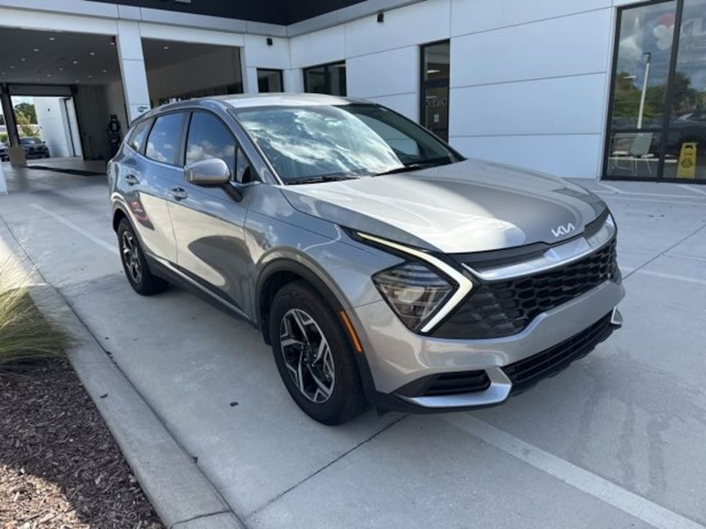 Certified 2025 Kia Sportage LX SUV