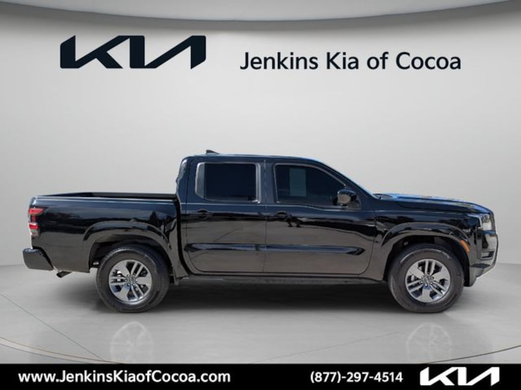 Used 2025 Nissan Frontier SV Truck Crew Cab