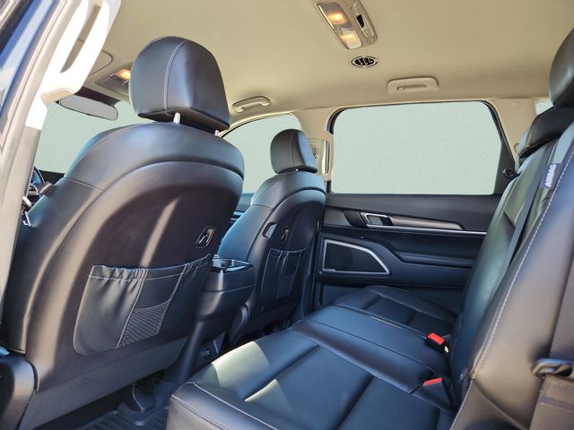 2024 Kia Telluride LX - Photo 16