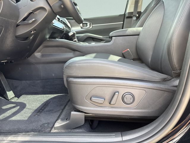 2026 Kia Sorento EX - Photo 24
