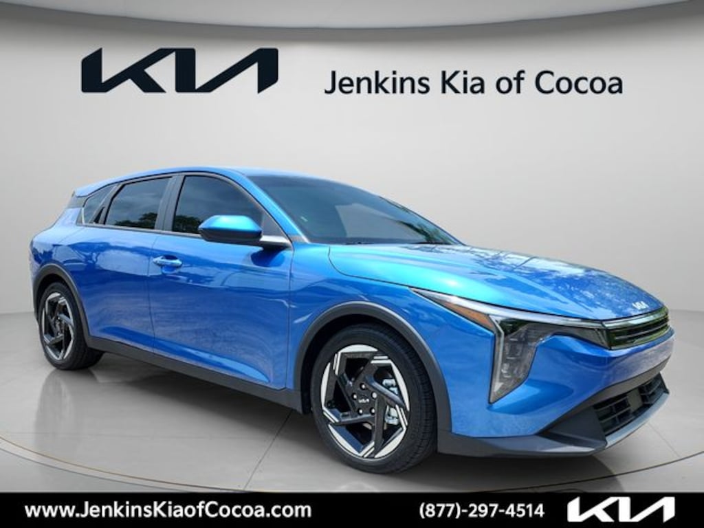 New 2026 Kia K4 EX Hatchback