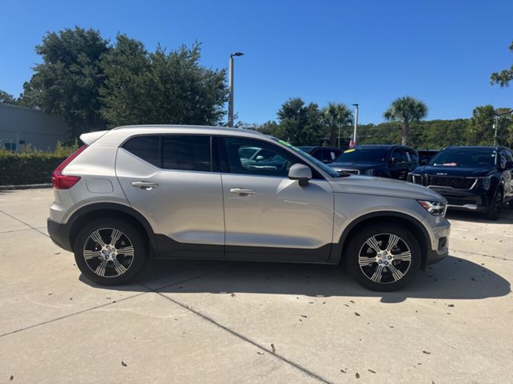 Used 2019 Volvo XC40 T5 Inscription SUV