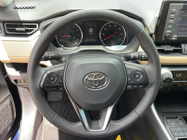 2022 Toyota RAV4 XLE Premium - Photo 22