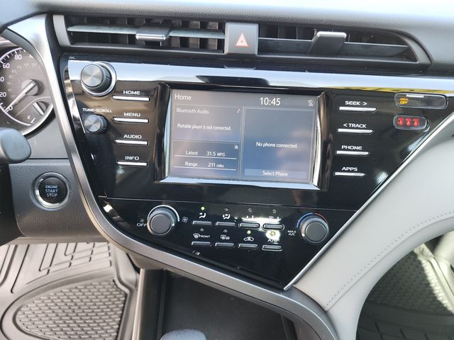 2018 Toyota Camry LE - Photo 25