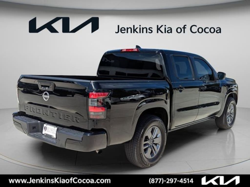 Used 2025 Nissan Frontier SV Truck Crew Cab