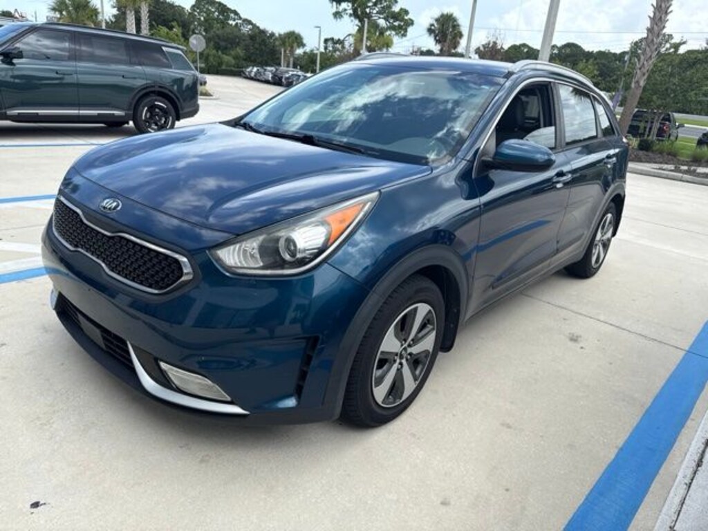 Used 2018 Kia Niro LX SUV