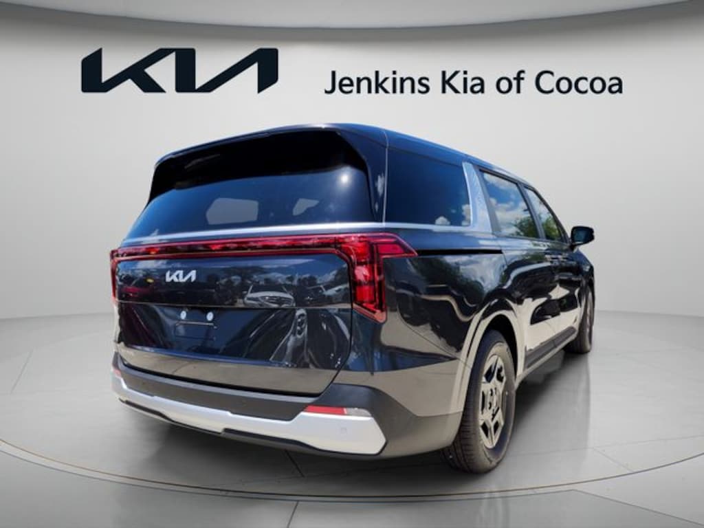 New 2026 Kia Carnival LX Minivan/Van