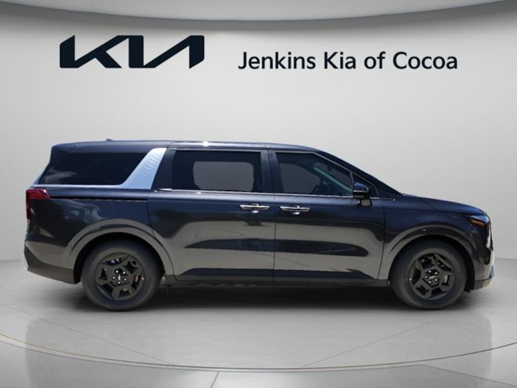 New 2026 Kia Carnival LX Minivan/Van