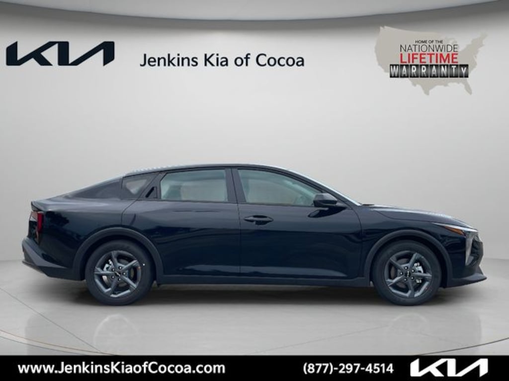 New 2026 Kia K4 LXS Sedan