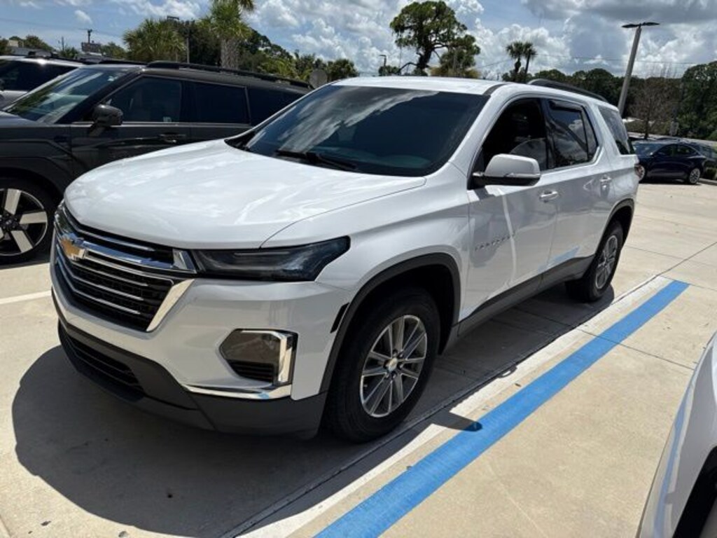 Used 2023 Chevrolet Traverse LT Cloth w/1LT SUV