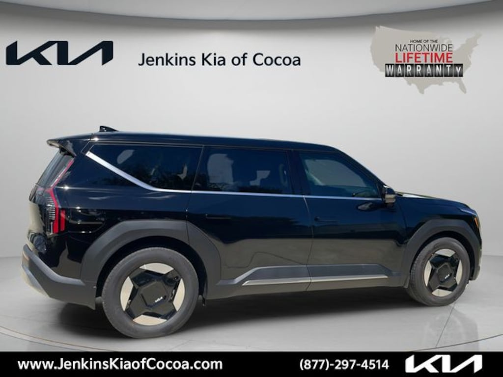 New 2026 Kia EV9 Light Long Range SUV